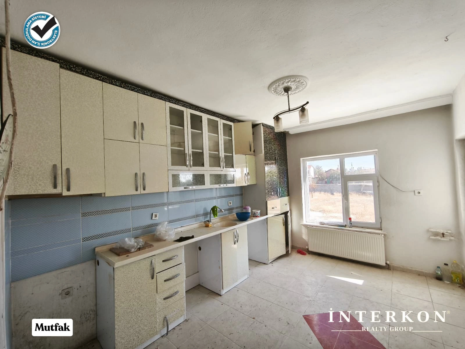 KONYA MERAM ÇOMAKLI MAHALLESİ SATILIK MÜSTAKİL 4+1 EV!